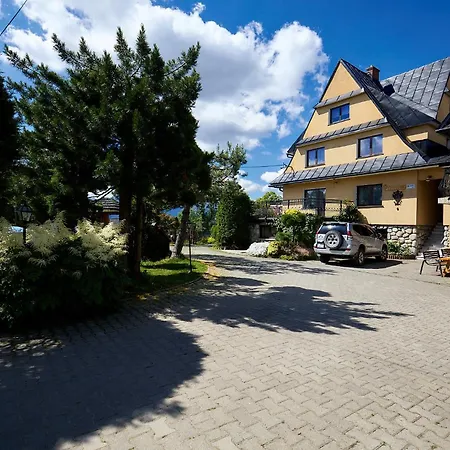 بيت ضيافة Watra